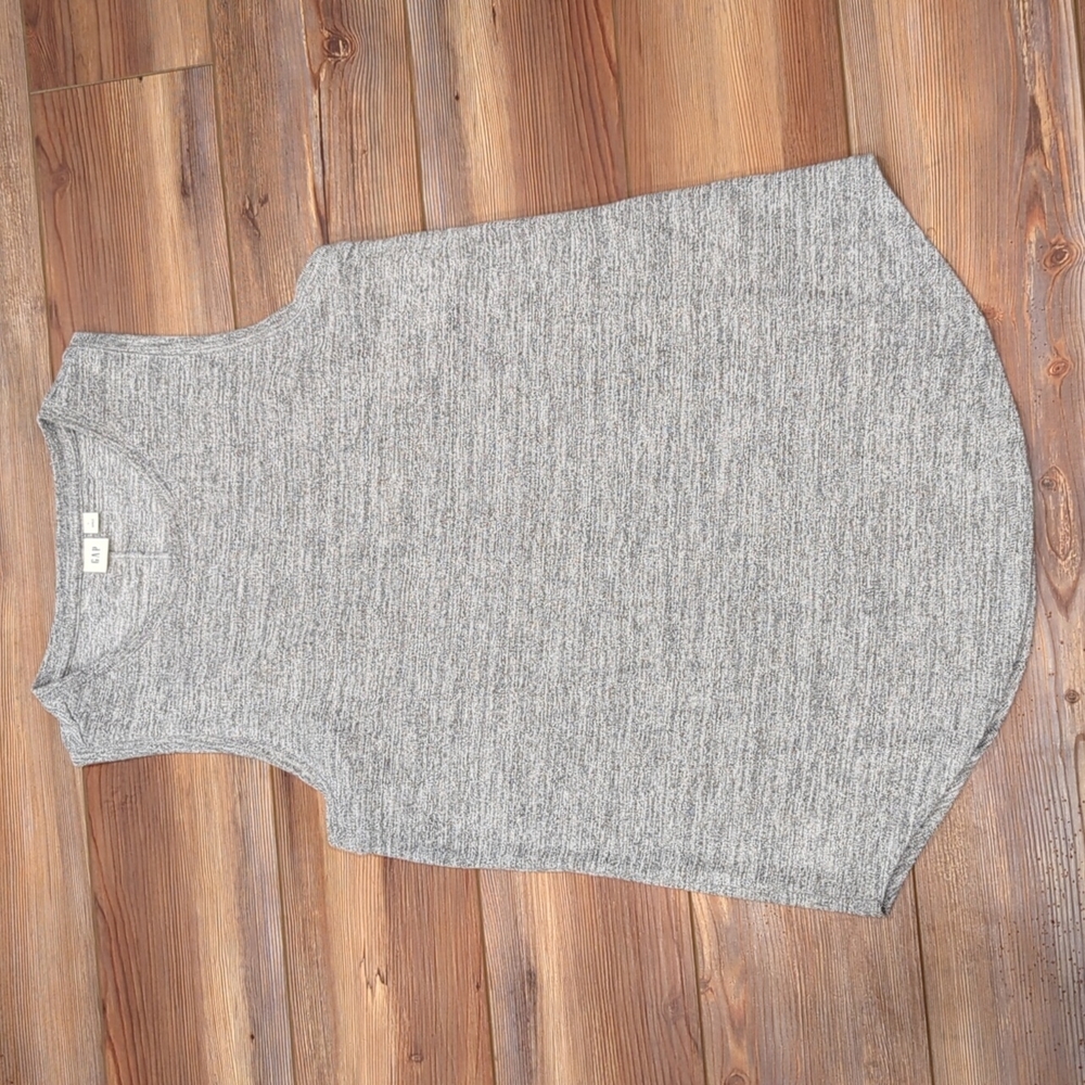 Grey gap tank